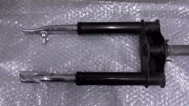 JOGアプリオ 4JP-7243xxx の フロントフォーク 1758765258