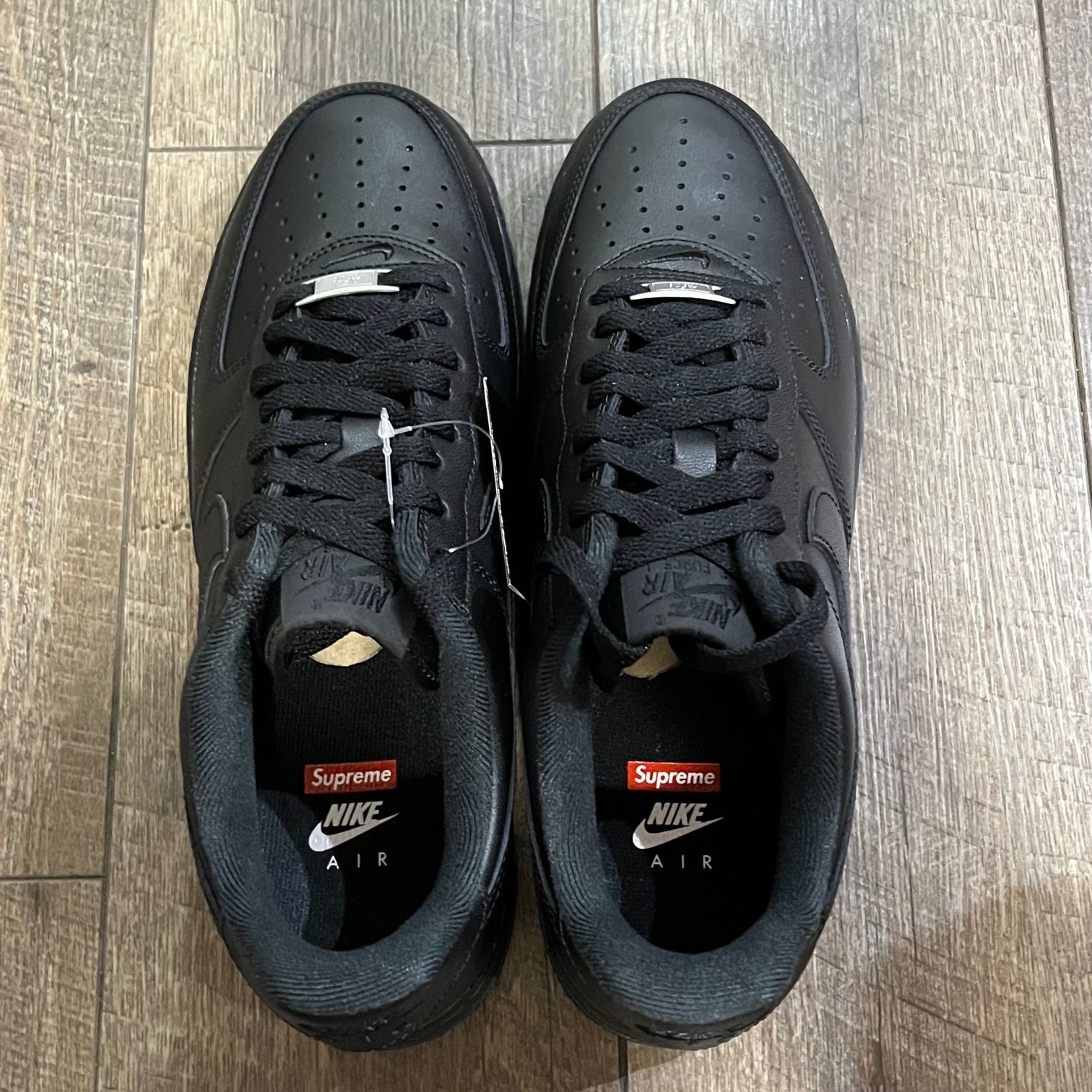 新品 国内正規 Supreme Nike Air Force 1 Low Black エアフォース 