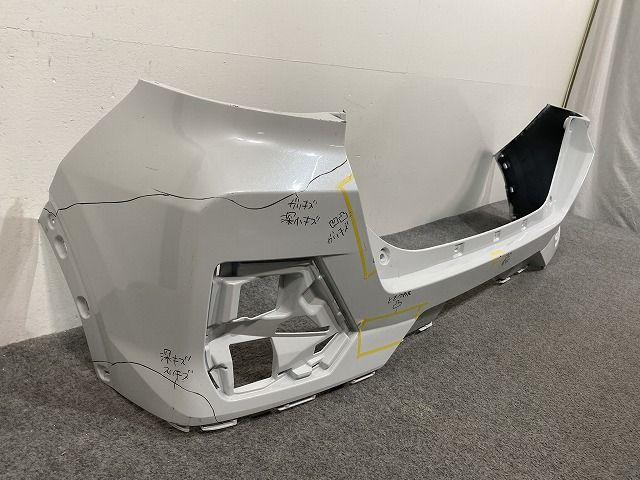 ライズ ロッキー レックス A200 フェンダー 左 パールホワイト ライズ ロッキー レックス A200 フェンダー 左 パールホワイト