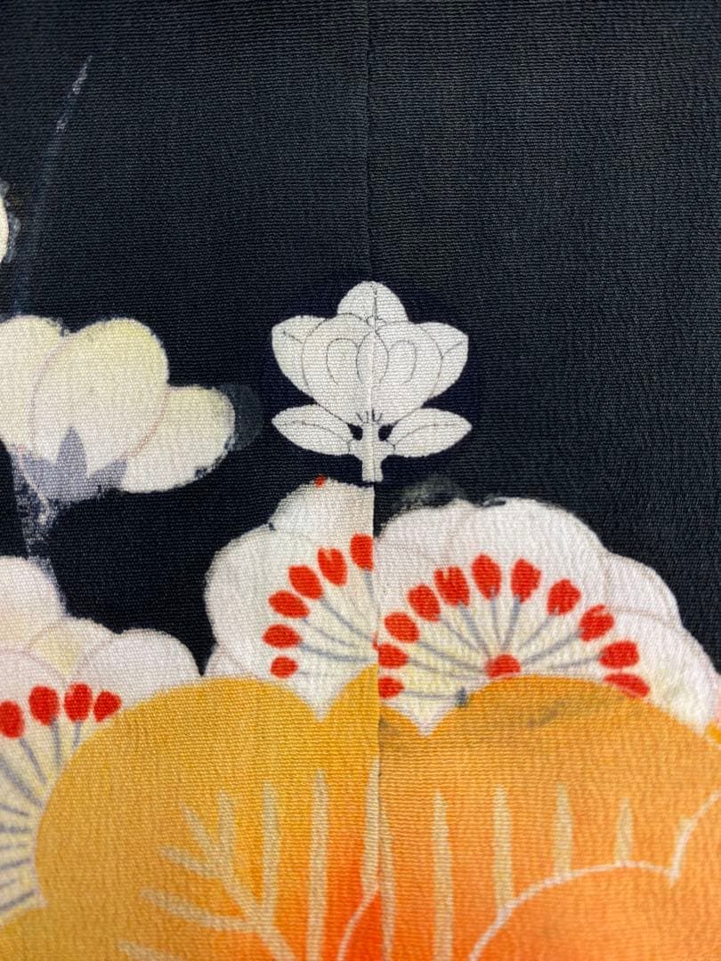 アンティーク 振袖 金駒 金彩 鶴 正絹 身丈164cm 紋付 振り布 比翼付き アンティーク 振袖 金駒 金彩 鶴 正絹 身丈164cm 紋付 振り布 比翼付き