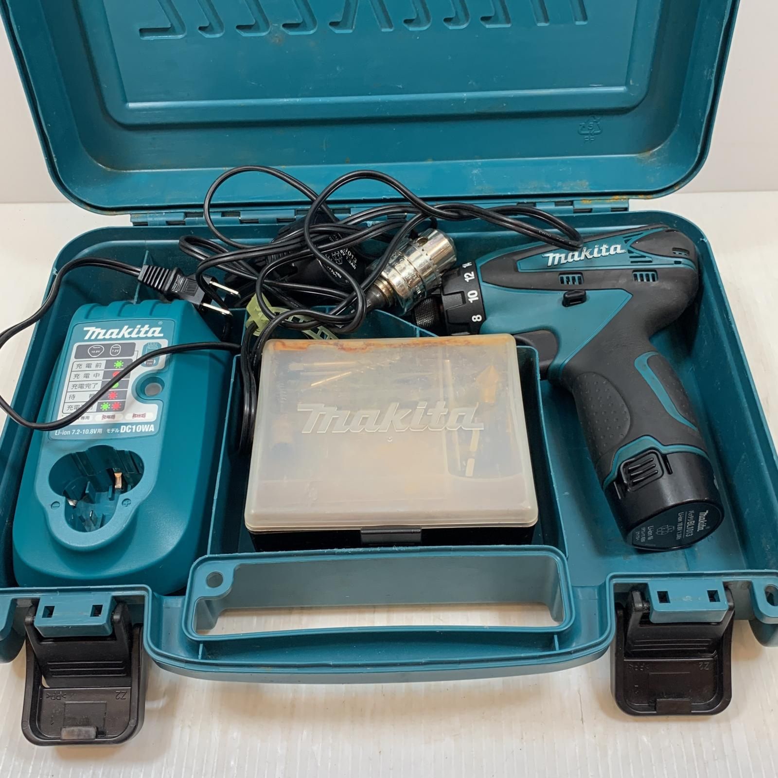 κκMAKITA マキタ 締め付け工具 ドライバドリル コードレス式 10.8v DF030D ブルー