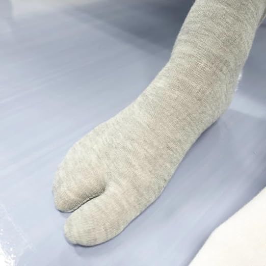 600足 足袋 ソックス 靴下 個包装 ストレッチ グレー 灰 2本指 旅館 ホテル 使い捨て男女兼用 和装 浴衣に合う フリーサイズ 宿泊施設のおもてなし