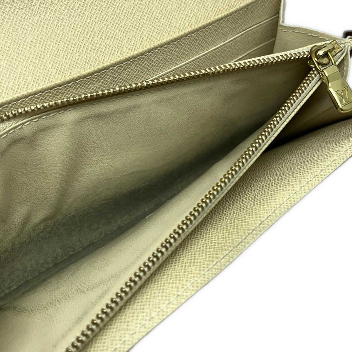 VUITTON ルイヴィトン