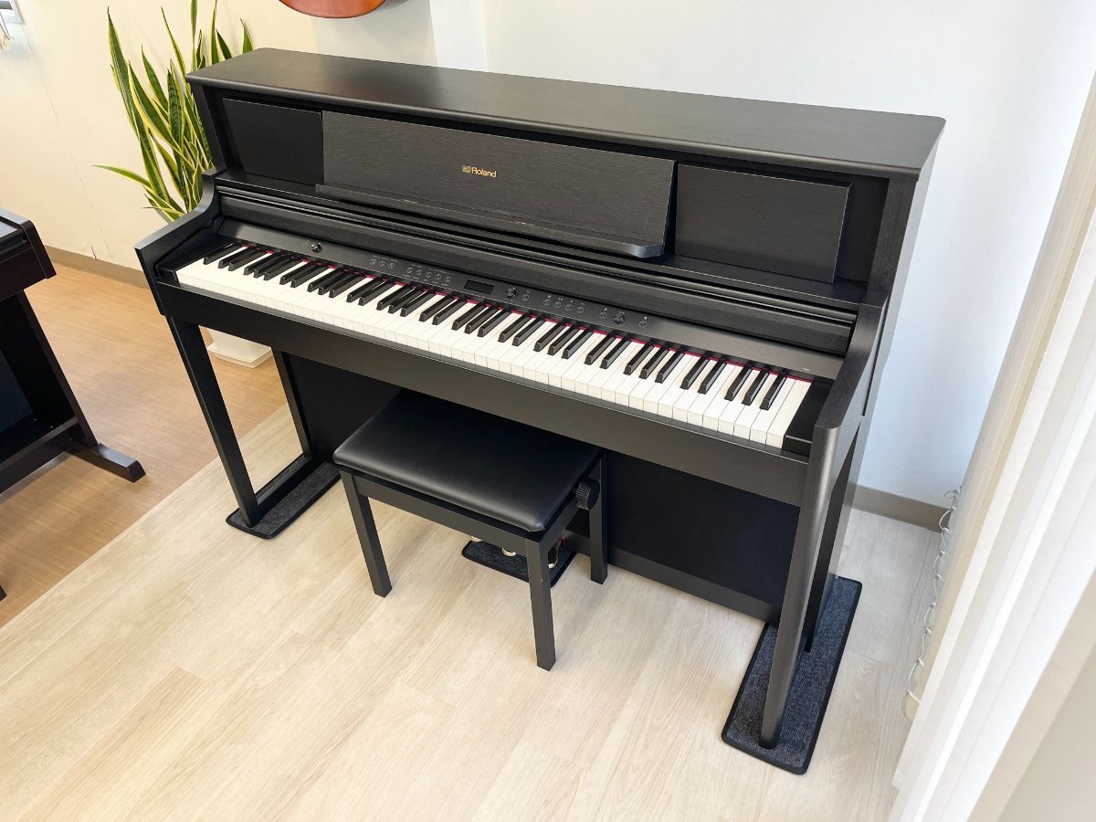 中古電子ピアノ専門店】 ローランド LX705-GPKR KURO(黒 木調