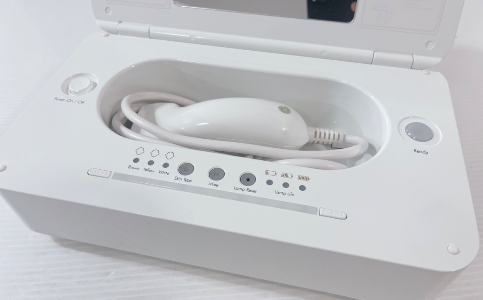 [値下げしました]脱毛器イーモ Amazon | 家庭用脱毛器の革新！！【emo(イーモ）の正品