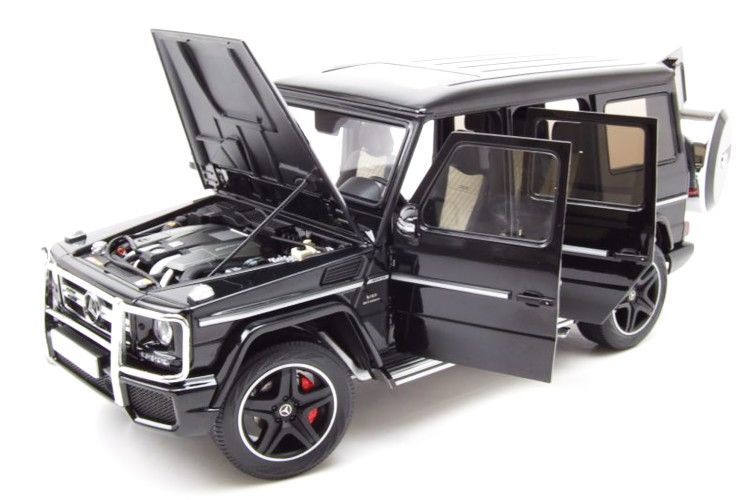 ALMOST REAL 1/43 メルセデス・ベンツ Gクラス G63 AMG W463 ALMOST REAL 1/43 メルセデス・ベンツ Gクラス G63 AMG W463