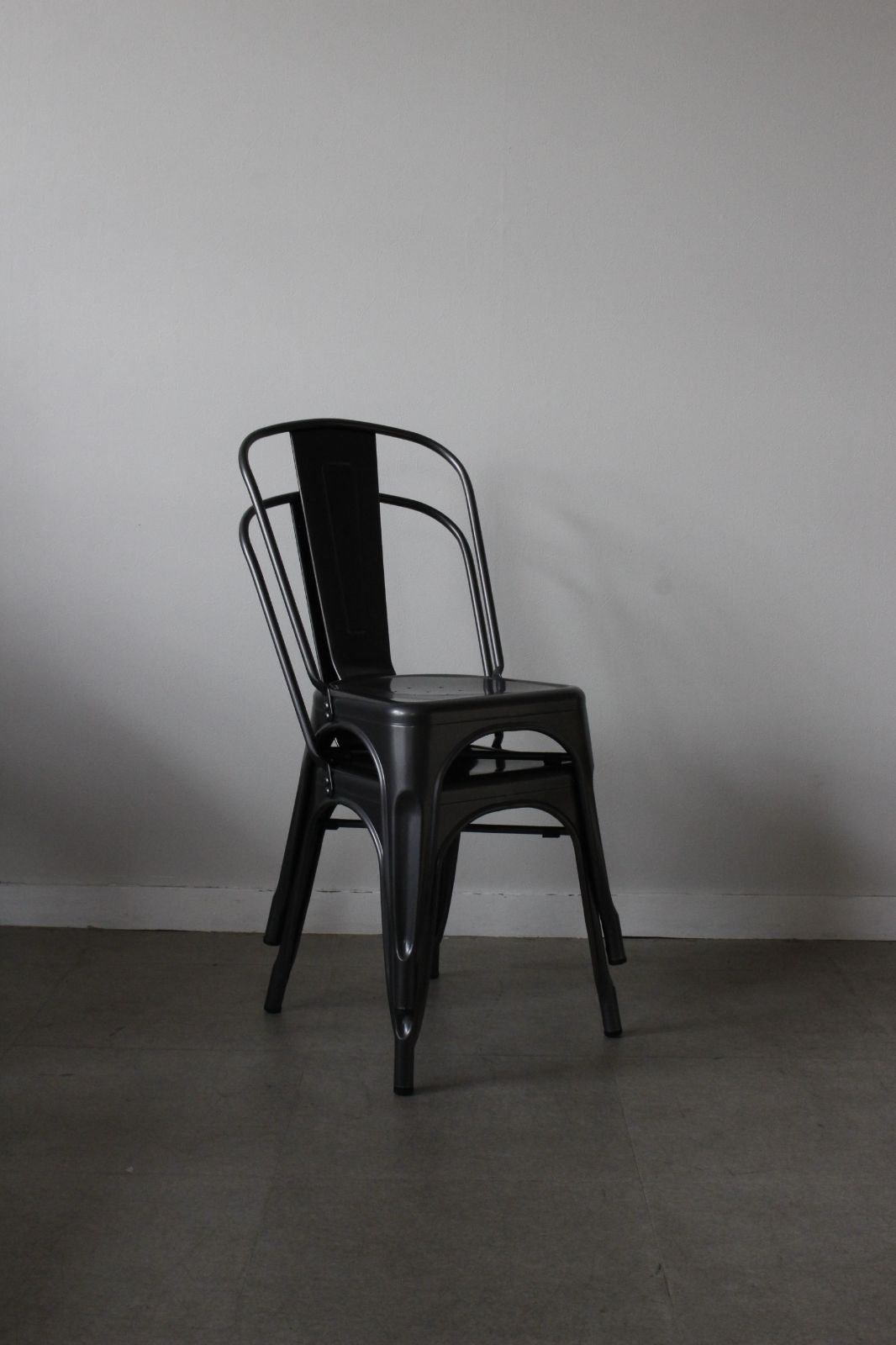 2脚セット価格 the workture Aチェア マリーン型 スタッキング可 MARWIL-DEMENAGEMENTS_CH