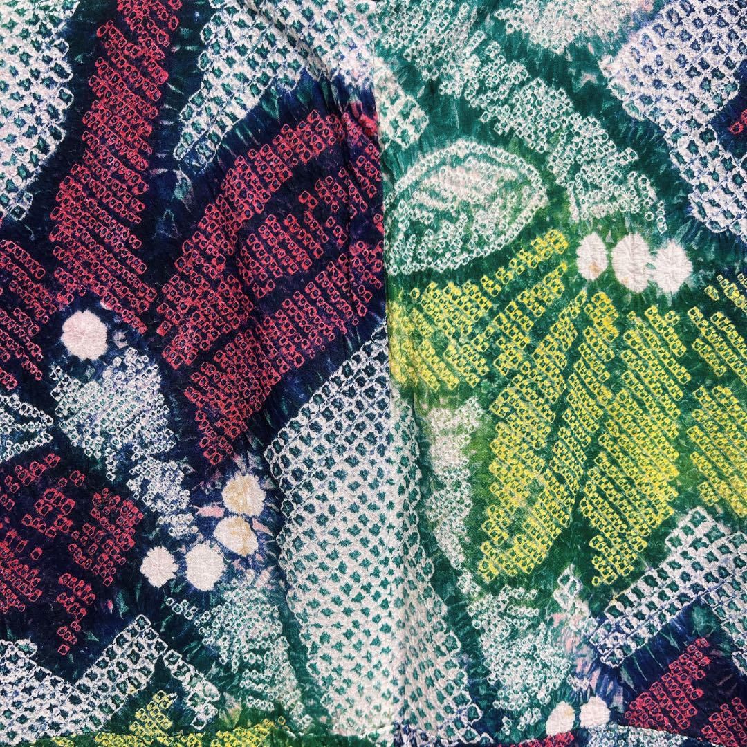 小柄　現代　花 有松鳴海絞り浴衣。青地、花柄。 ◇現代 有松鳴海絞 浴衣◇紺