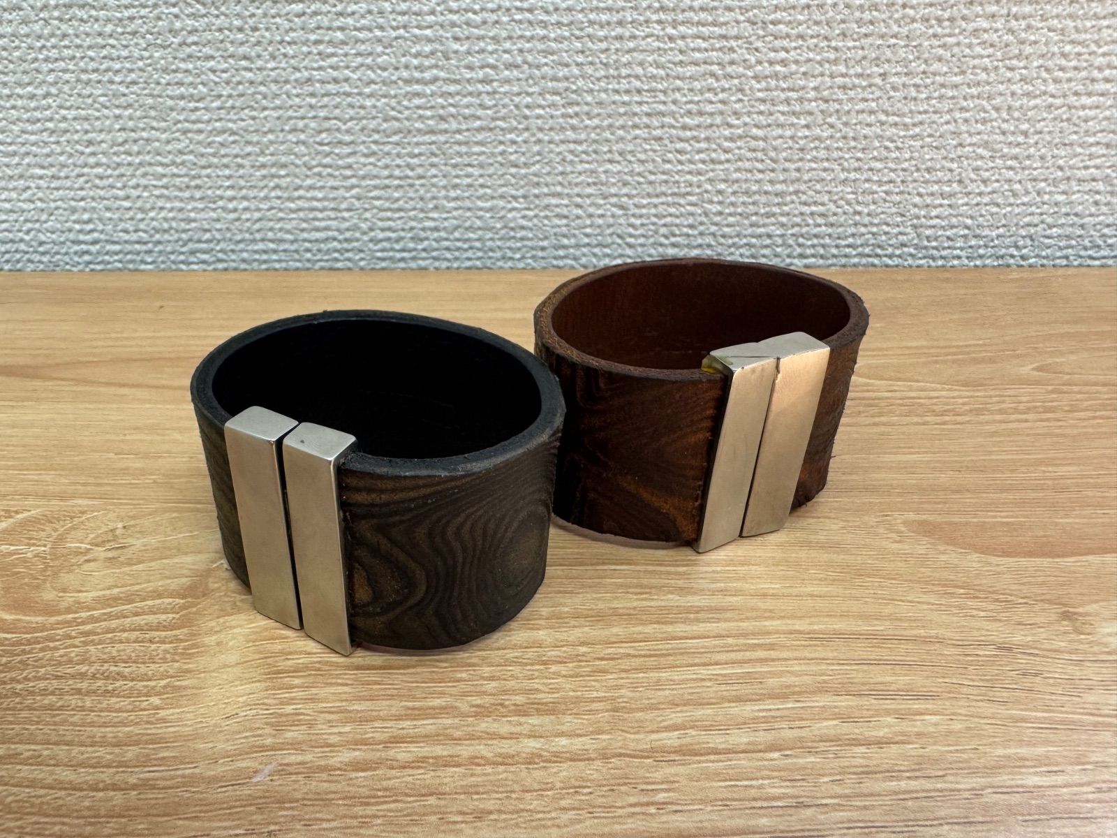 ︎ 2色セット ISAMUKATAYAMA BACK LASH レザーバングル レディースサイズ