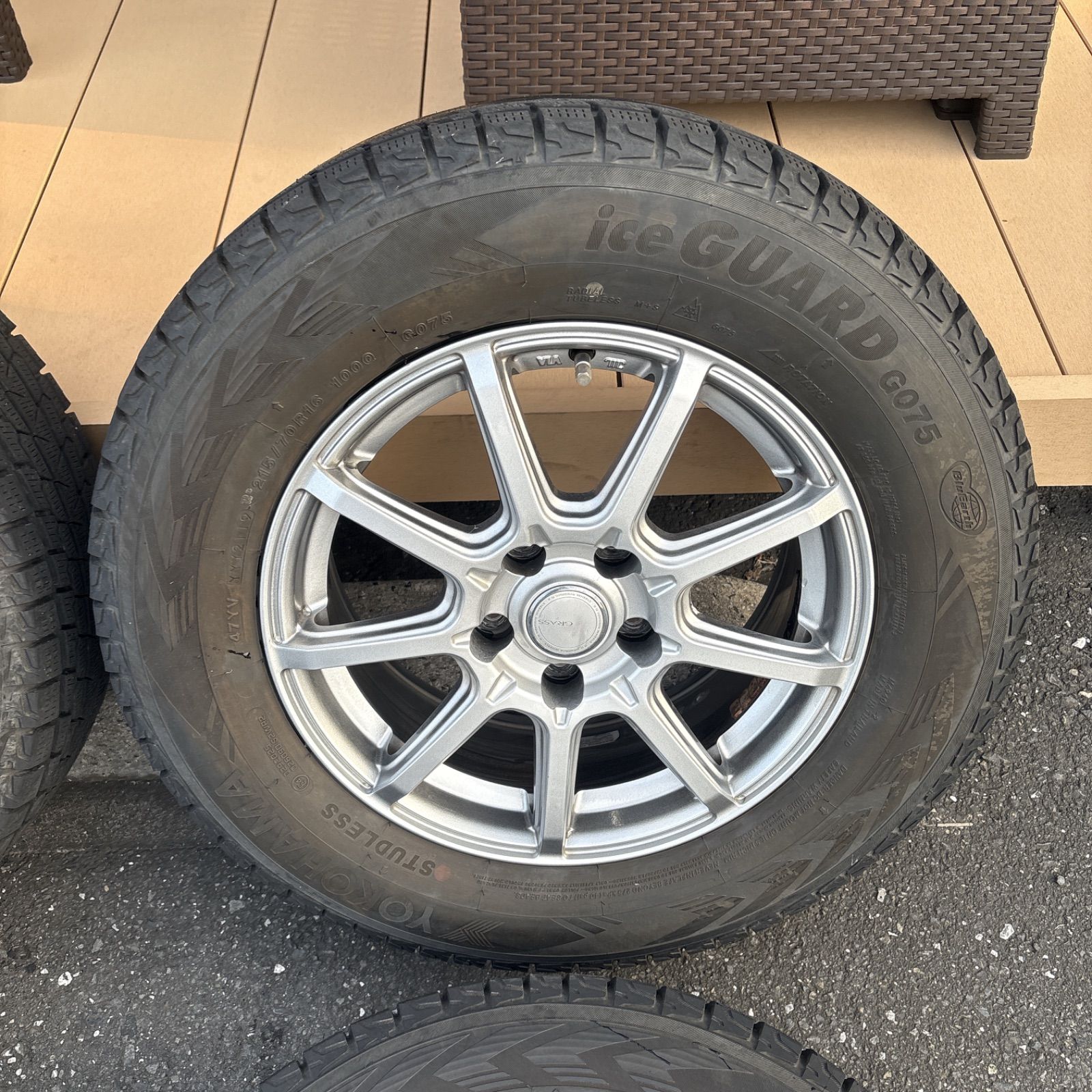 最終値下げ【送料無料】GRASS社外ホイール16インチ 215/70R16 16×6.5J 