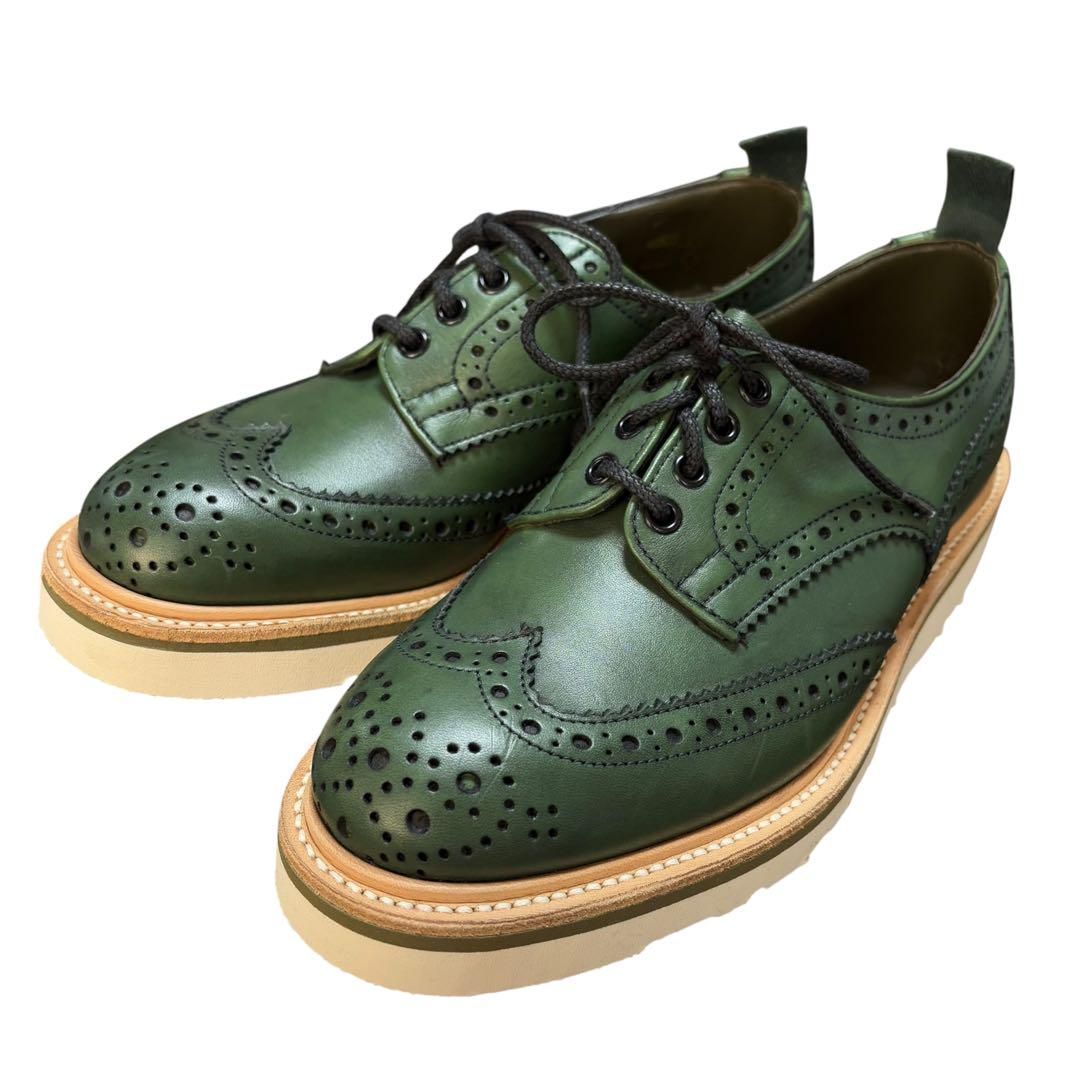 tricker s Barbour. トリッカーズ バブアー コラボ ウイングチップ シューズ ビジネスシューズ メダリオン 6 グリーン M7346 メンズ 紳士用