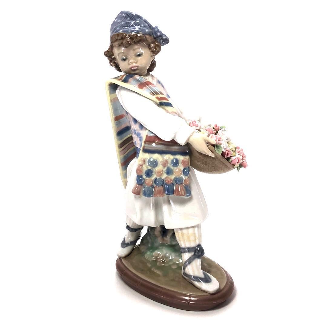 Lladro リヤドロ バレンシアの花 ブーケを持つ少年 1526 ポーセリン マルチ