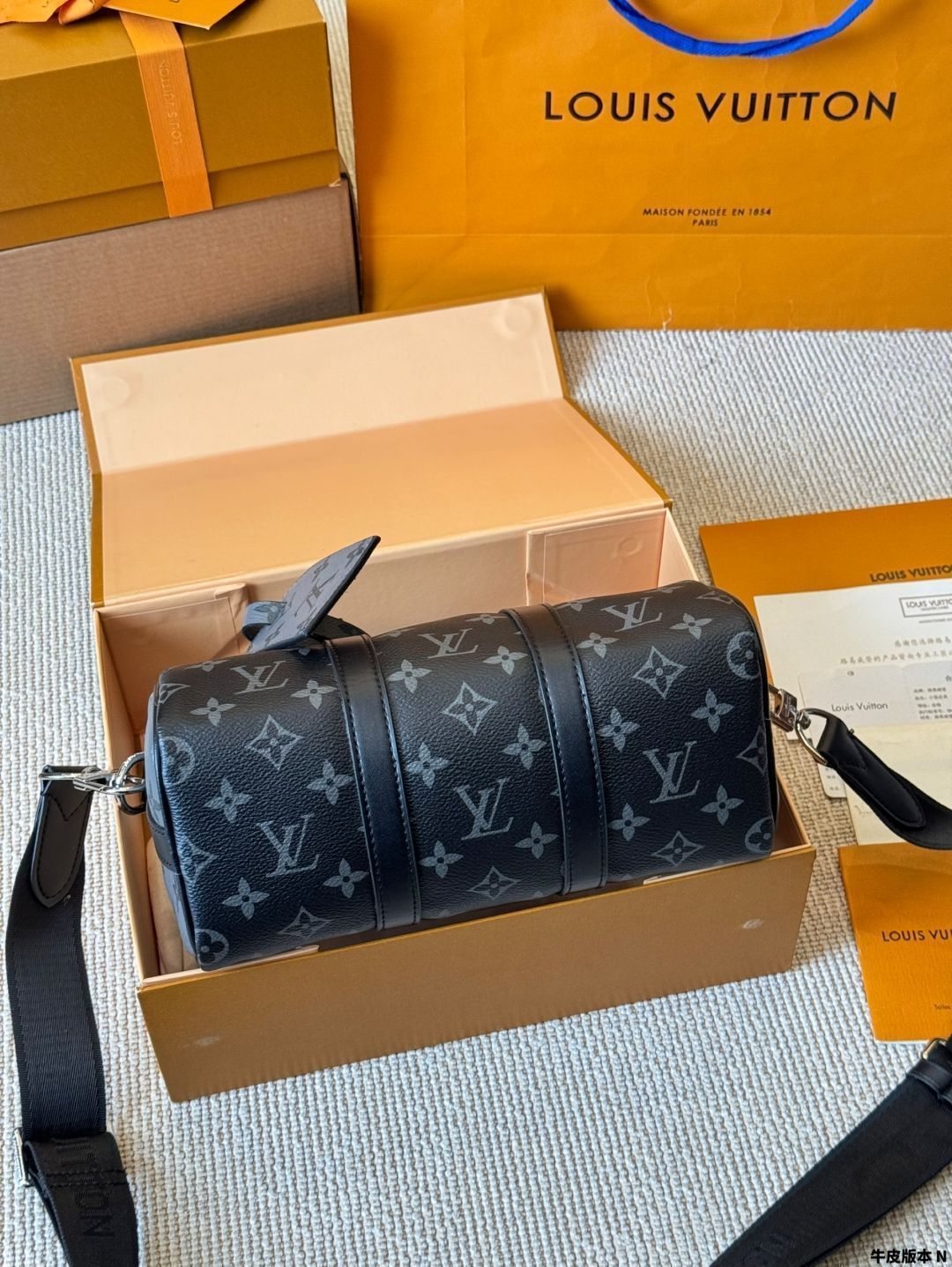 【開封未使用】LOUIS VUITTON ブラックマスク 箱付き m11670_1.jpg