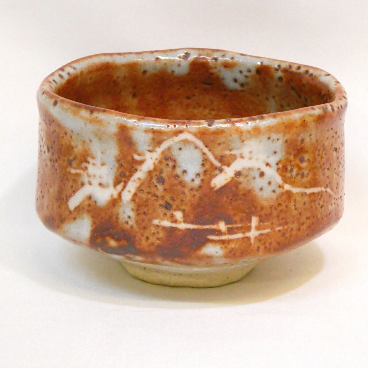 四月の特売品】 岐阜県 山十窯 加藤光右衛門作 鼠志野 茶碗