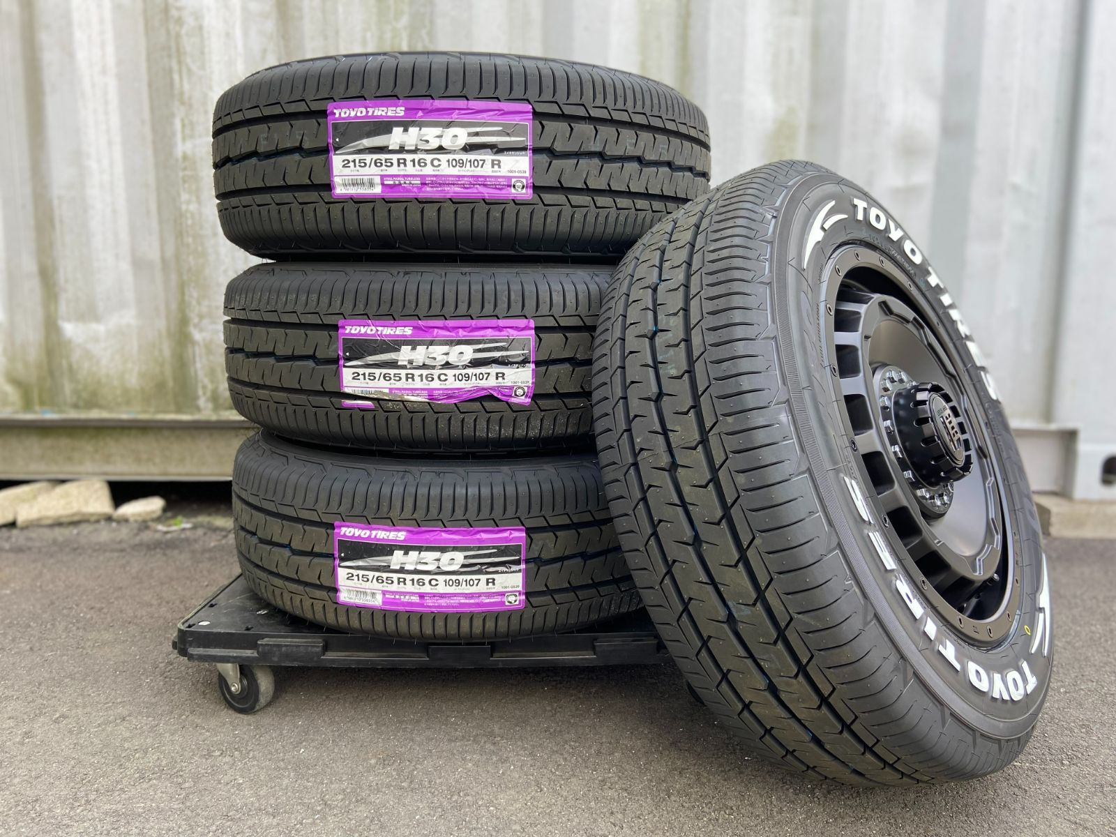 ハイエース　4本セット　1型　215/65 R16 山あり GEOLANDAR 新品 ハイエース 200系 車検対応 16インチ タイヤ