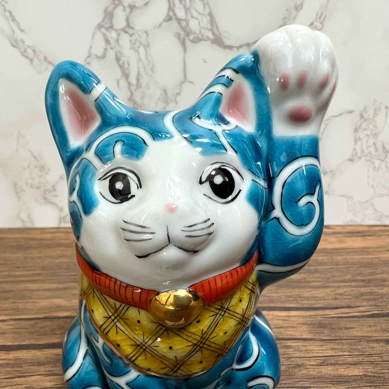 インテリア小物 【九谷焼】4号 招き猫 色絵唐草 佐藤剛志 左手