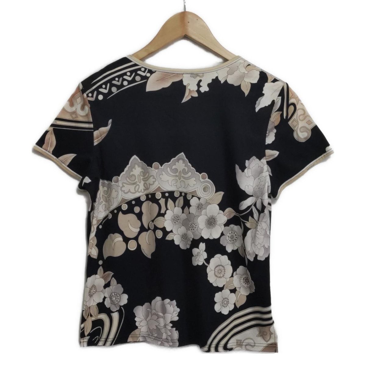 LEONARD レオナール 半袖Tシャツ サイズLL レディース - ダークネイビー×白×マルチ Vネック 花柄