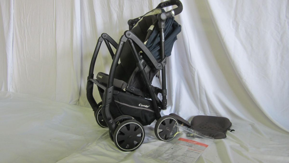 217  ベビー用品 ベビーカー Combi コンビ AttO type-S カラー ネイビー