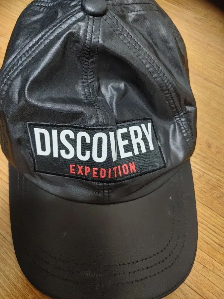 全員1万ウォン 丸を描くだけで給料が600万ウォン？！資本主義という砂漠で生き残るのは誰か？WATCHAオリジナル・シリーズ『砂漠の王』キャラクターポスター＆メイキング映像2本解禁！  | 株式会社Watcha Japanのプレスリリース