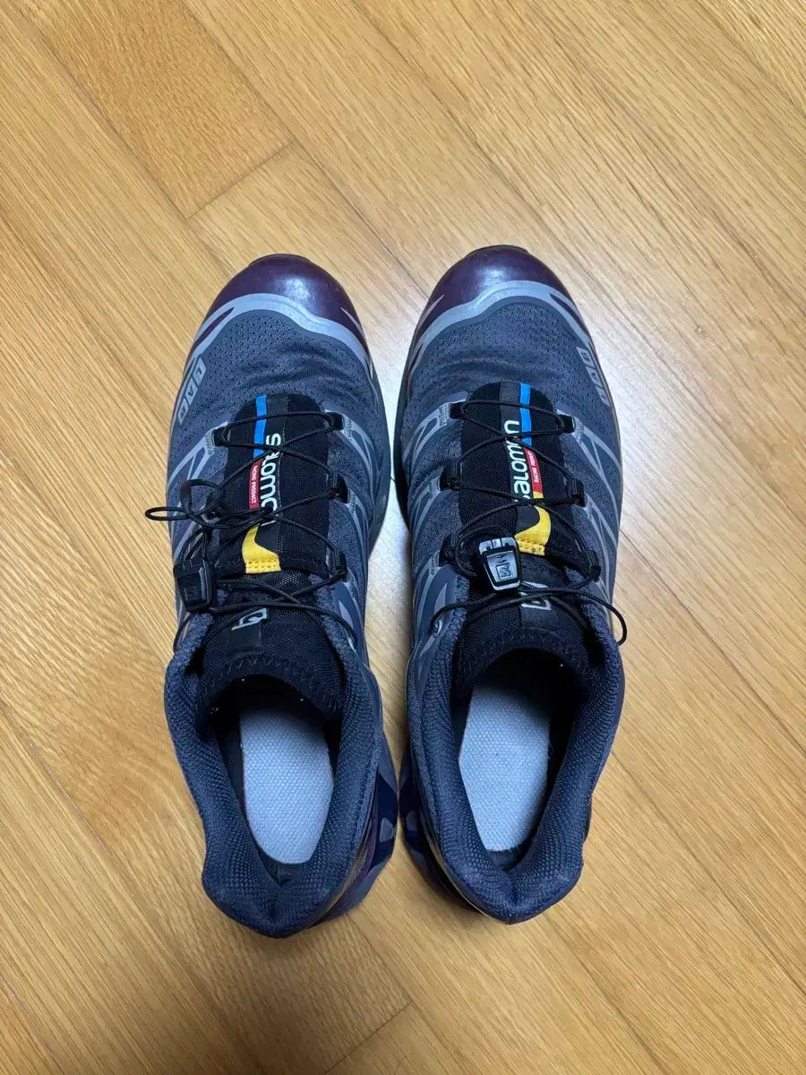 SALOMON サロモン