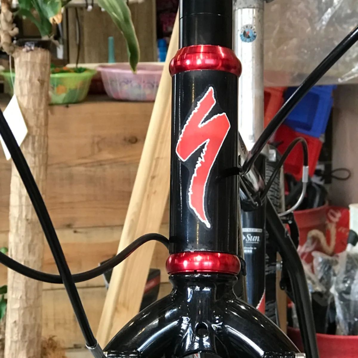 USED】通勤通学やお買い物にもおすすめ リユース OLD MTB SPECIALIZED 