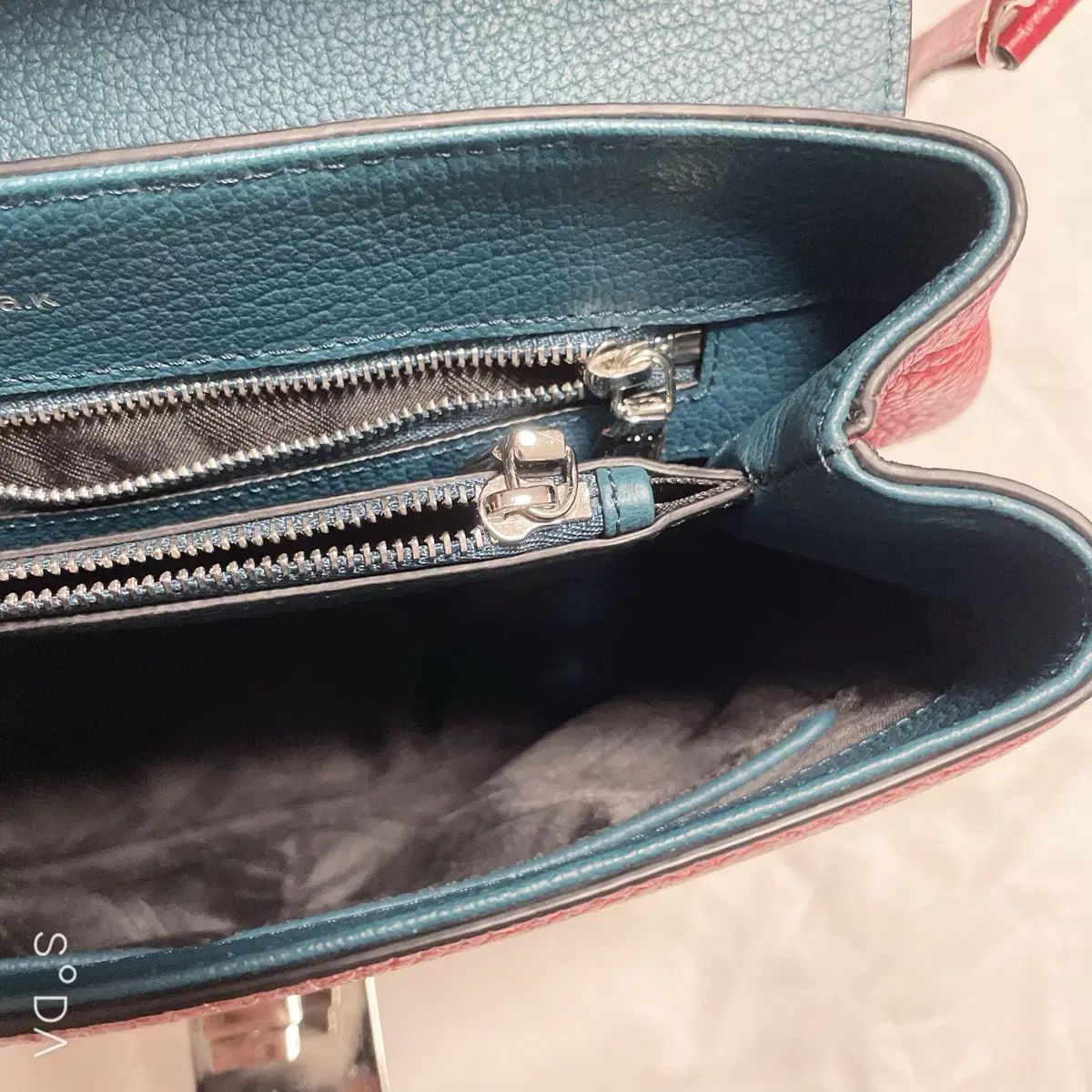 クロスバック レッド