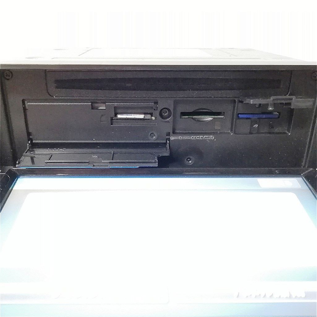 日産純正ナビ MC312D-W 7型ワイド フルセグ地デジ/CD/DVD/SD/USB