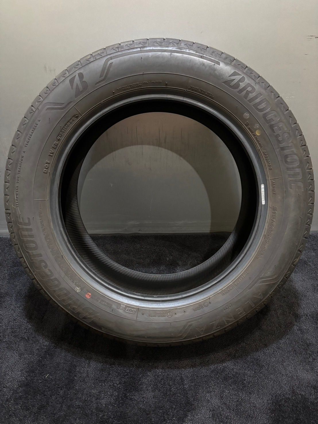 2021年製 ブリヂストン ネクストリー 215/60R17 国産 バリ溝 2本 2021年製 ブリヂストン ネクストリー 215/60R17 国産 バリ溝 2本