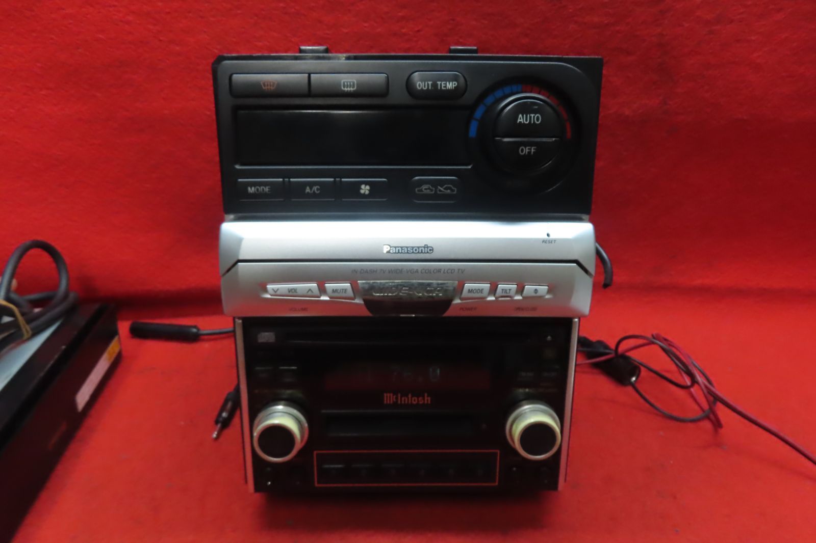 ＊CS2110＊ 付 スバル純正 レガシィ BE5 BE9 BH5 BH9 mcIntosh PF-40251-C EF-10801 CDデッキ オーディオ プレーヤー 本体のみ