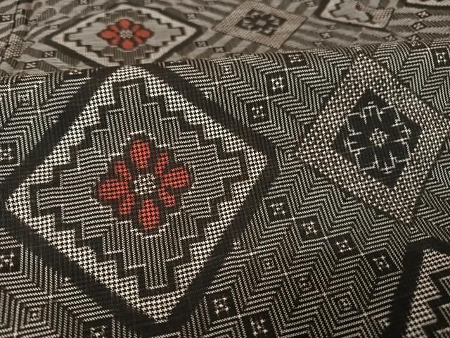 平和屋着物○本場大島紬 龍郷絣 証紙付き 正絹 逸品 未使用 AAAT9439np