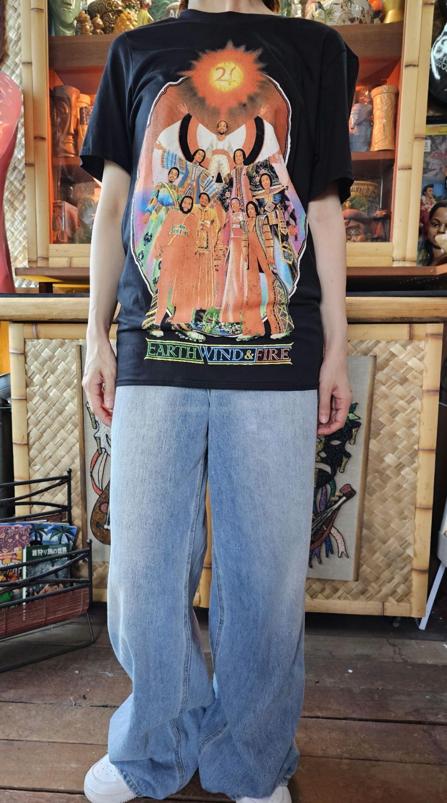 90s EARTH WIND & FIRE T-shirt | What'z up