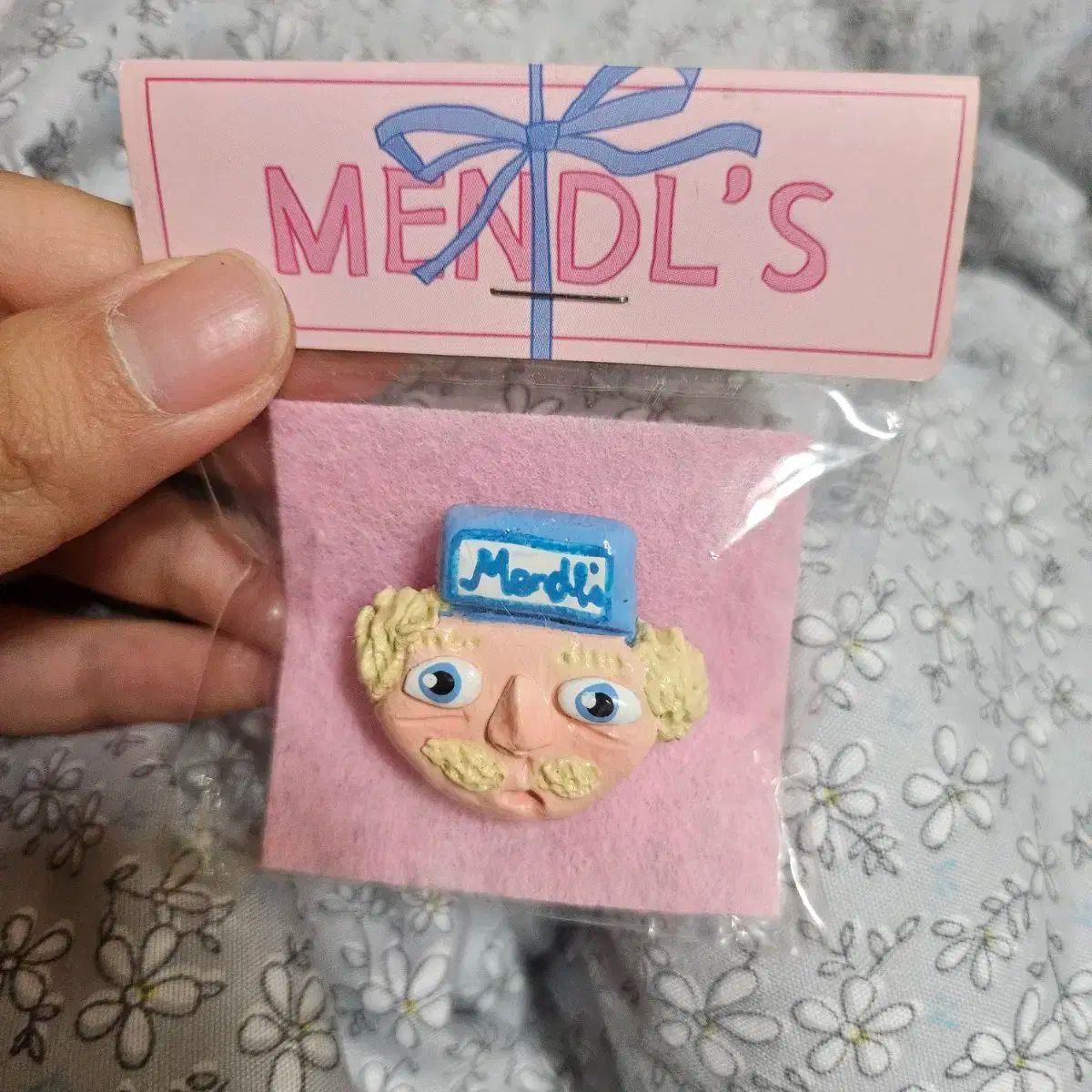 ミスター スプリング オフィス メンデル ブローチ
