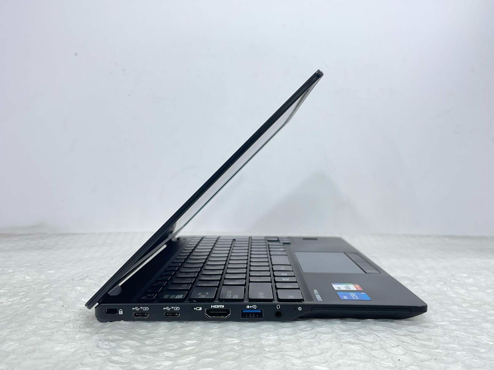 ジャンク FUJITSU LIFEBOOK U9311/FX i5-1135G7/8GB/13.3型