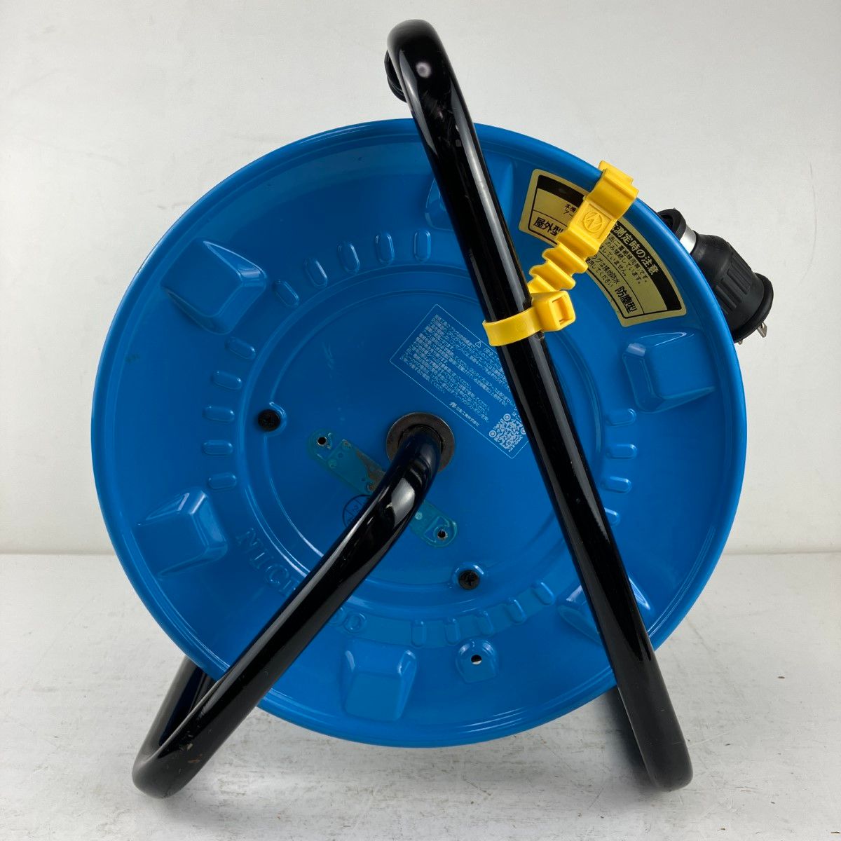 ЗЗNICHIDO 100v 30m コードリール ドラム NPW-EK33RE スカイブルー