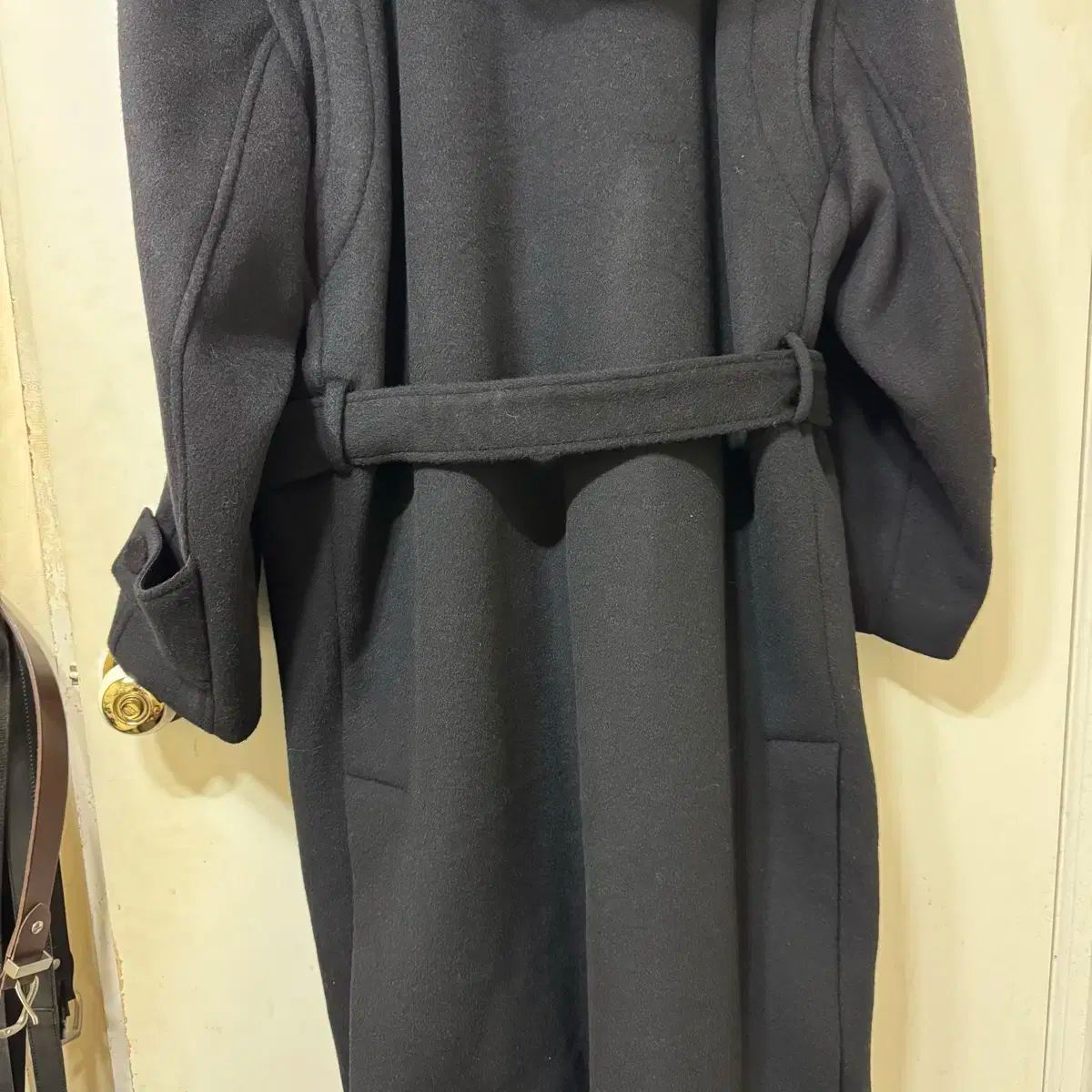 美品 men's bigi ダブル チェスターコート ベルト ストライプ 裏地柄 美品 men's bigi ダブル チェスターコート ベルト ストライプ