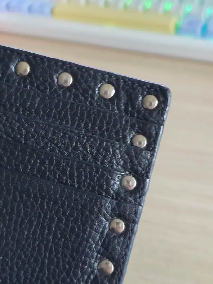 関税込★Valentino★ロックスタッズ チェーン長財布 関税込☆Valentino☆ロックスタッズ チェーン長財布