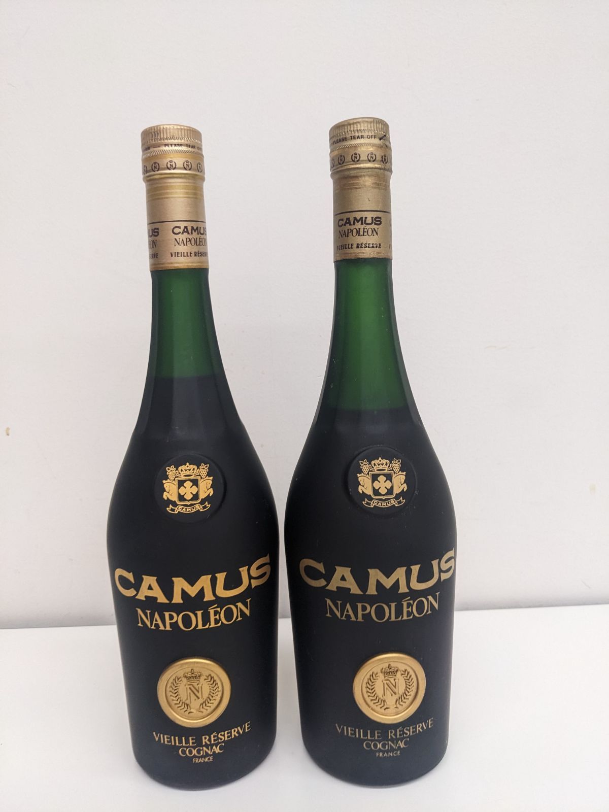 ⑪1円～未開栓 古酒/洋酒 カミュ CAMUS ナポレオン XO ロングネック ブランデー コニャック 大砲 3本セット  Johnnie Walker \u0026 Napoleon Brandy セット 2310SS-003 古酒 カミュ