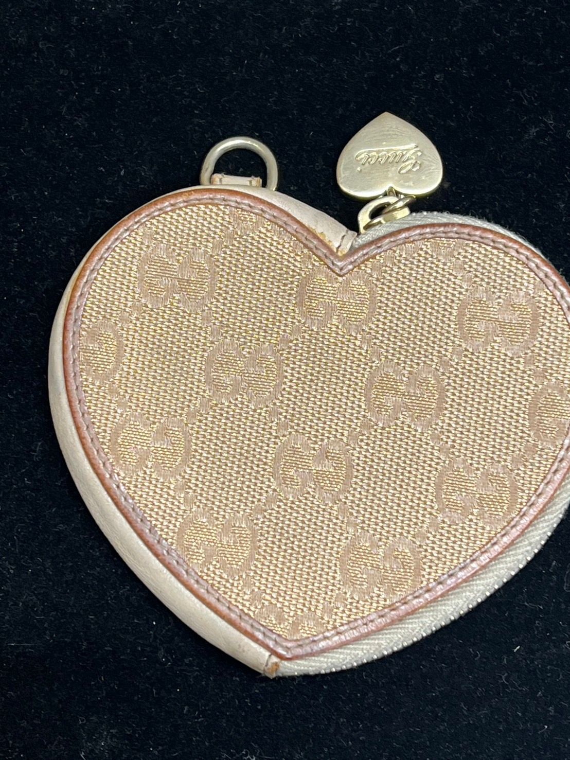 h3028 GUCCI ハートコインケース 152625 3731 ピンク