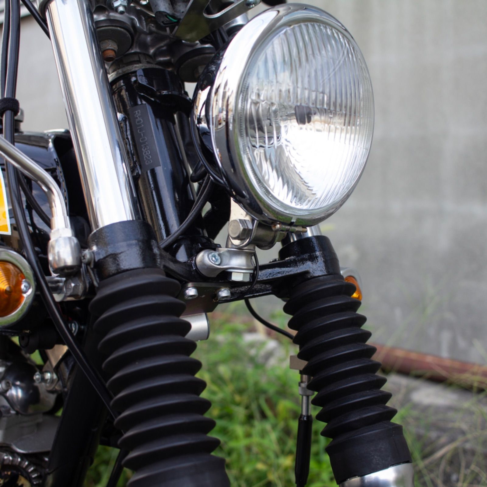 MOTOR ROCK 69ベーツライト 汎用 ヘッドライト クローム 69ベーツライト クローム ヘッドライト Motor Rock 汎用 ヘッドライト