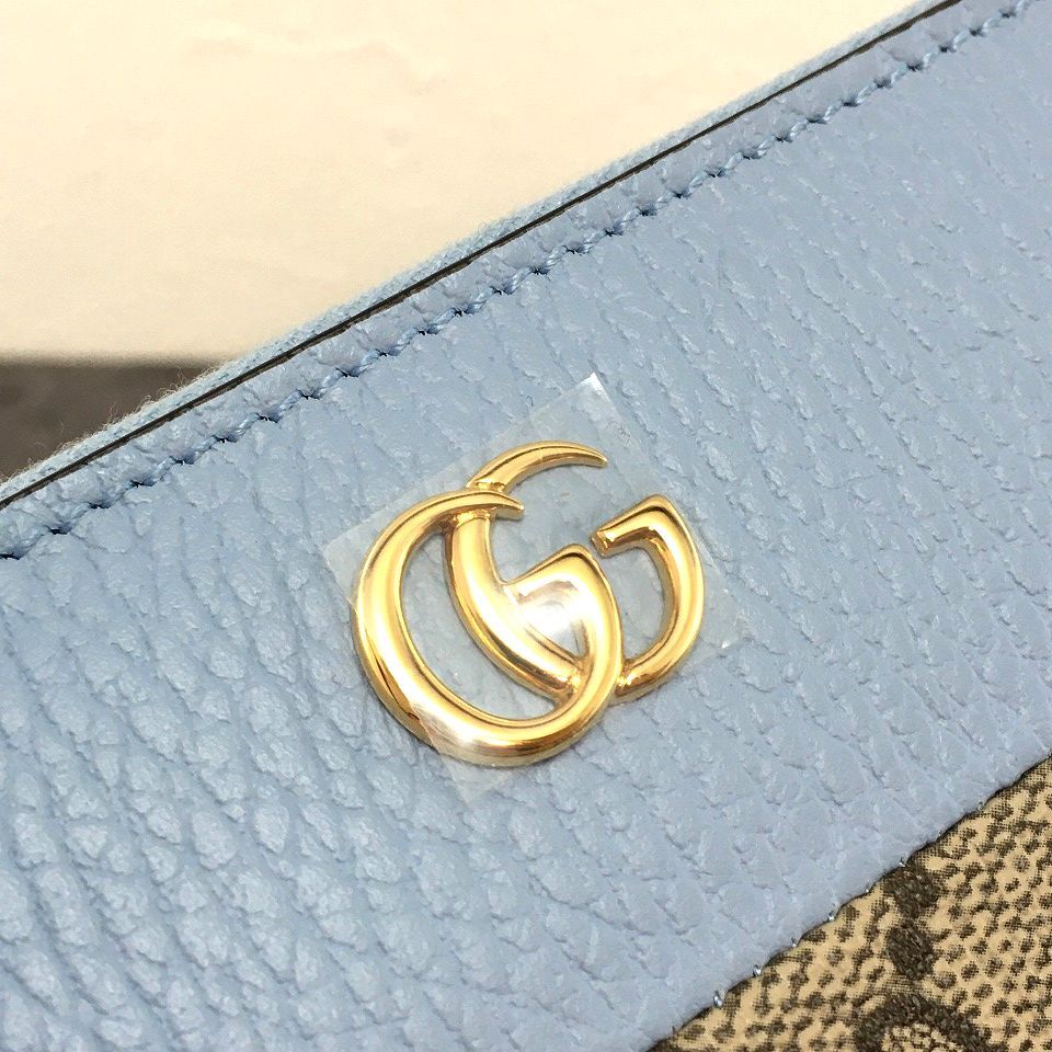 送料込み！ 未使用品 GUCCI ジップウォレット 456117 箱付き 142  
