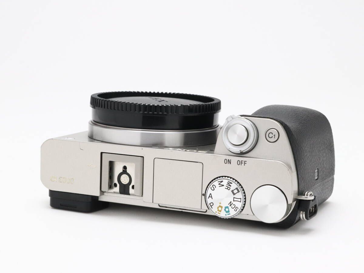 SONY α6000 シルバー 美品 シャッター数極小 ☆美品☆ ソニー α6000