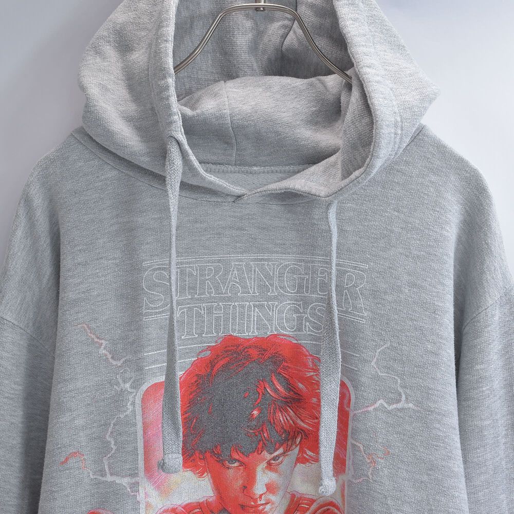 STRANGER THINGS ストレンジャーシングス エル プリント STRANGER THINGS ストレンジャーシングス エル プリント