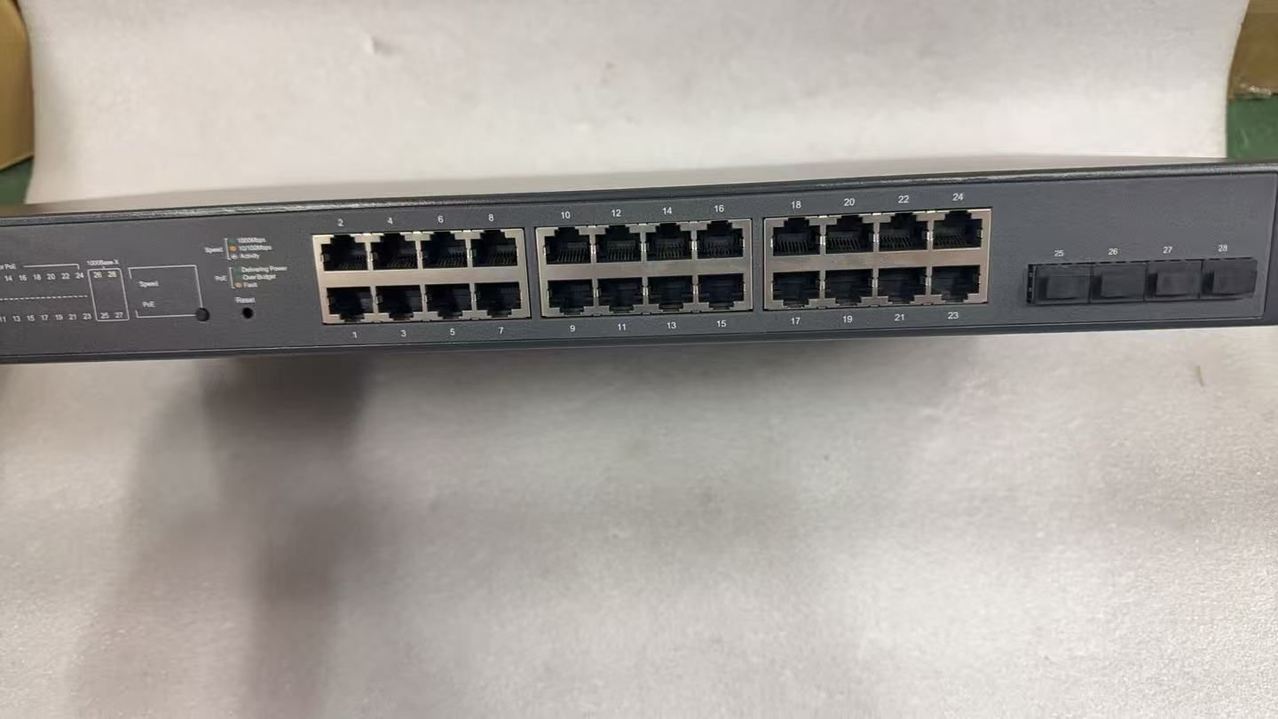 ギガビット スマートPoE