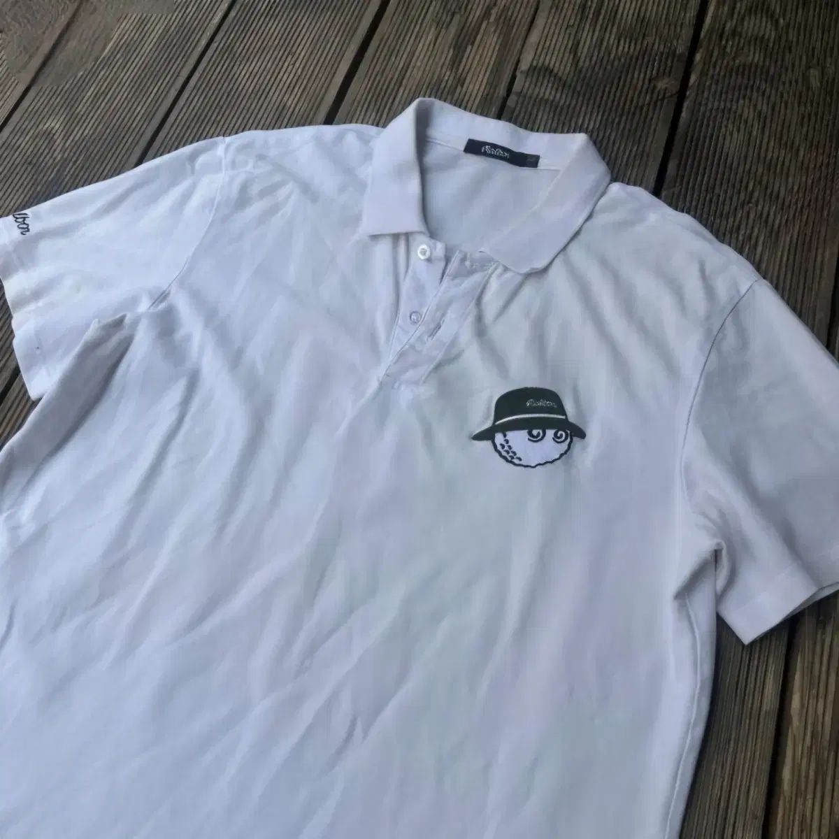 襟付きTシャツ