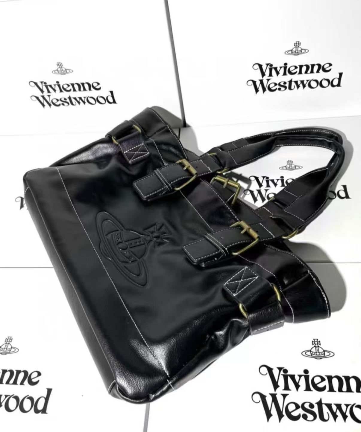 Vivienne Westwood ブラック レザー ハンドバッグ 中古・古着通販】Vivienne Westwood (ヴィヴィアンウエスト