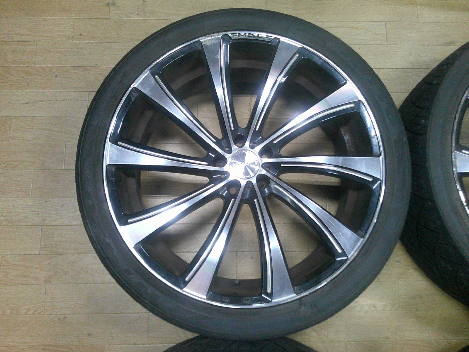 22インチ ヴェネルディ マデリーナ ジラーレ 8.5J 30 114.3 ニットー21年製 265 35R22 4本 ダッジ ナイトロ アルファード ヴェルファイア