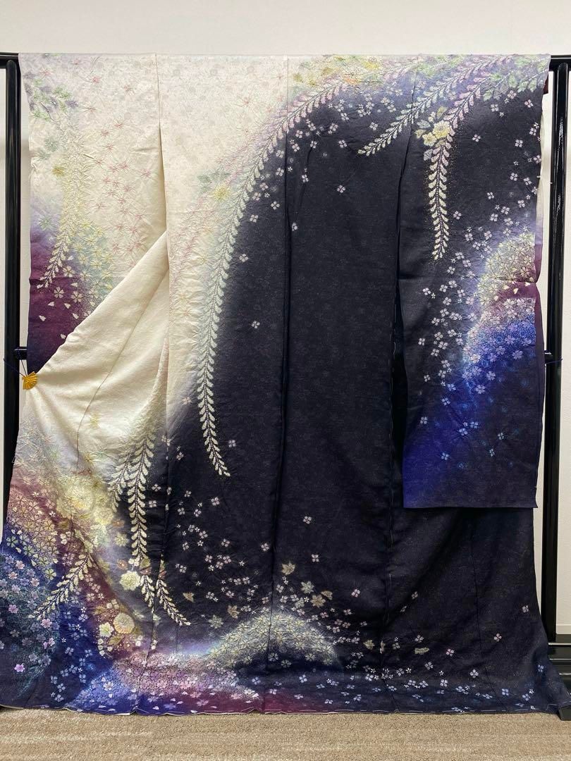 振袖 仮絵羽 銀通し 絞り 金彩 紋意匠 辻が花 正絹 未仕立て品 八掛付き 振袖 仮絵羽 金彩 絞り 辻ヶ花 銀通し 紋意匠 正絹 未仕立て品