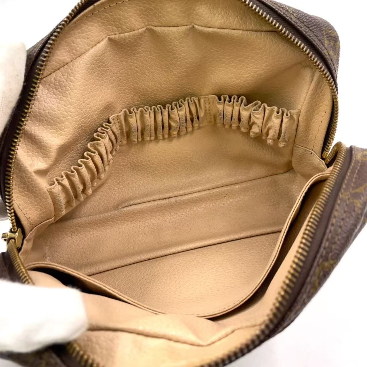 ブラウン コスメポーチ