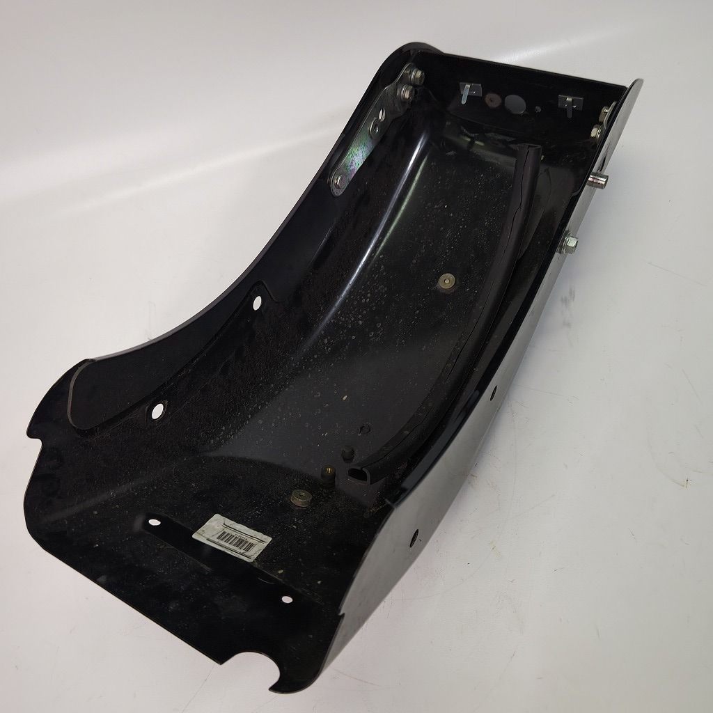 純正 リアフェンダー