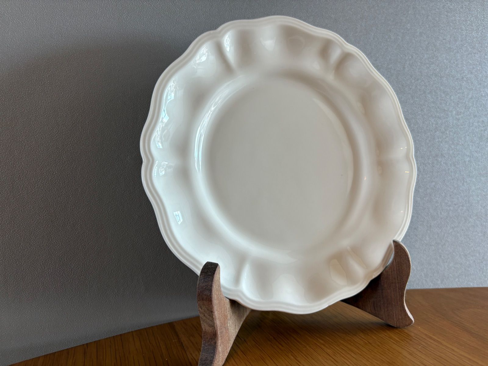 2枚セット 欧州の古い花リムプレート 陶器 フランス アンティーク デザート プレート 皿 蚤の市 ブロカント